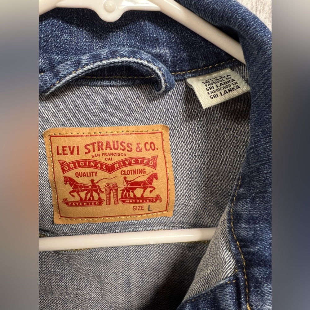 Levi’s Jean Jacket - Picture 2 of 2